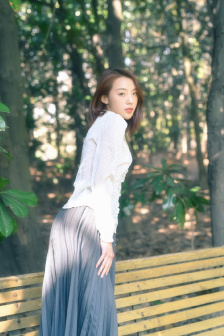 我的妹妹需要牛奶才能变聪明樱花